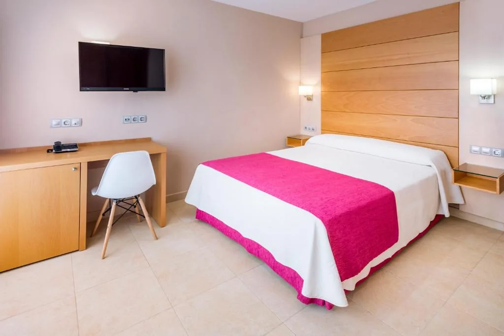 Habitación Doble — Mediterraneo Bay Hotel & Resort
