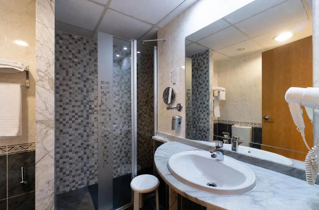 Tweepersoonskamer met balkon (1 volwassene) — Medplaya Hotel Riudor - Adults Recommended