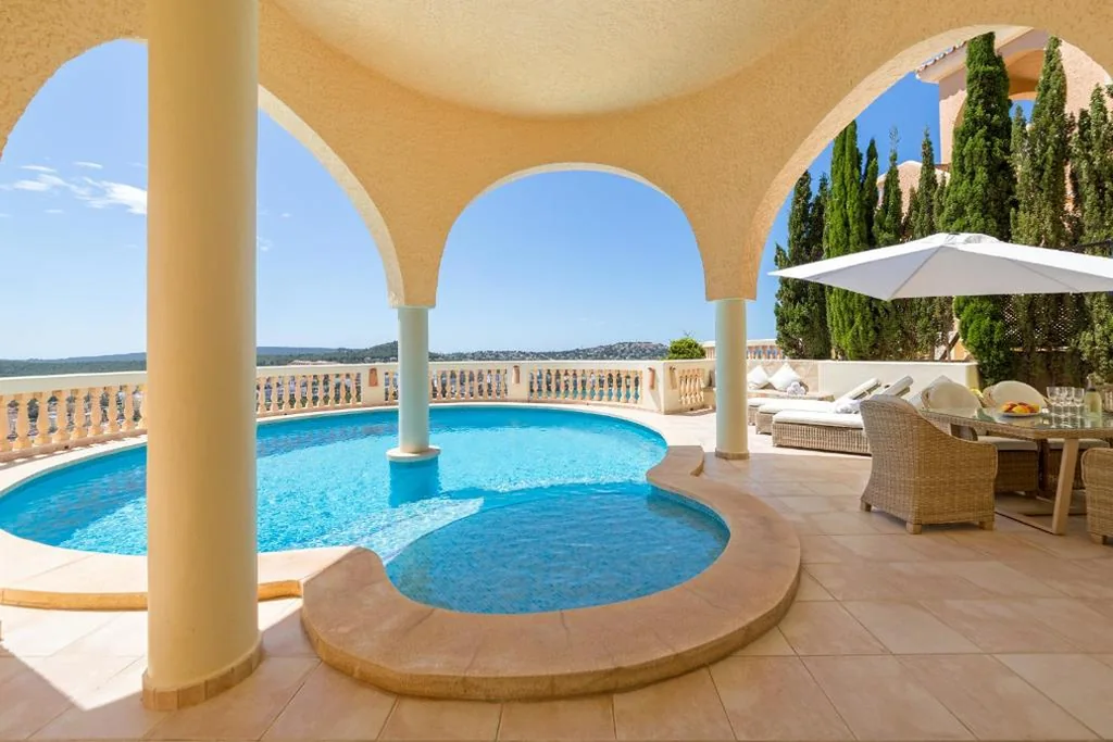 Villa — Meerblick Villa "Buena Vista" in Santa Ponsa, Mallorca