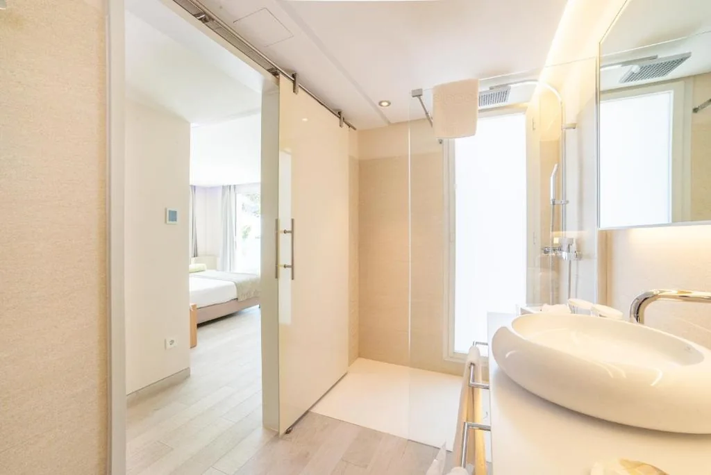 Suite Deluxe con vista mare — Melbeach Hotel & Spa - Adults Only