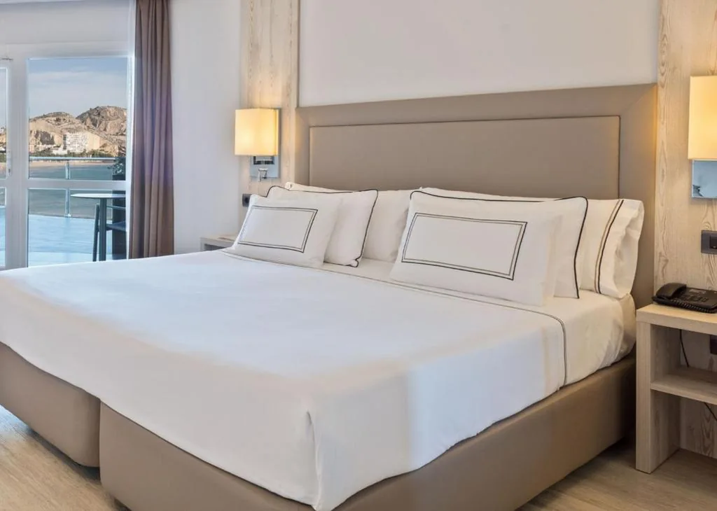 Melia The Level Room with Pool Access - Adults Only — Meliá Alicante