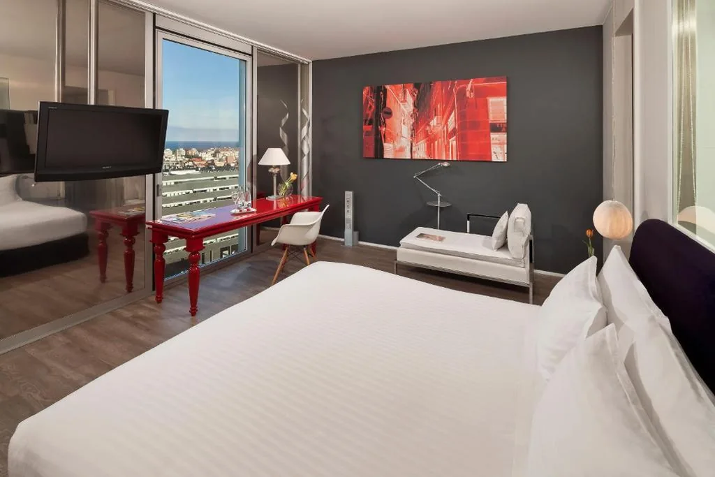 Connected Family Room Sea View — Meliá Barcelona Sky 4 Sup