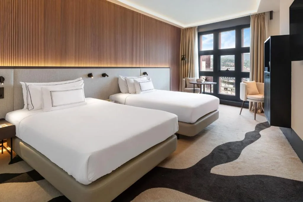 Familienzimmer — Meliá Bilbao