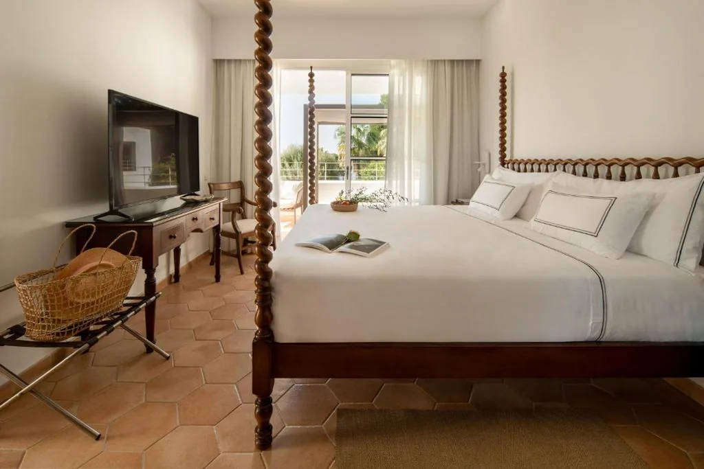 Suite Grand (2 adultos + 2 crianças) — Meliá Cala d'Or Boutique Hotel