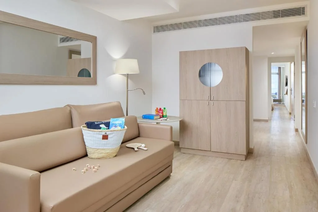 Cala Galdana ファミリールーム（シービュー） — Meliá Cala Galdana