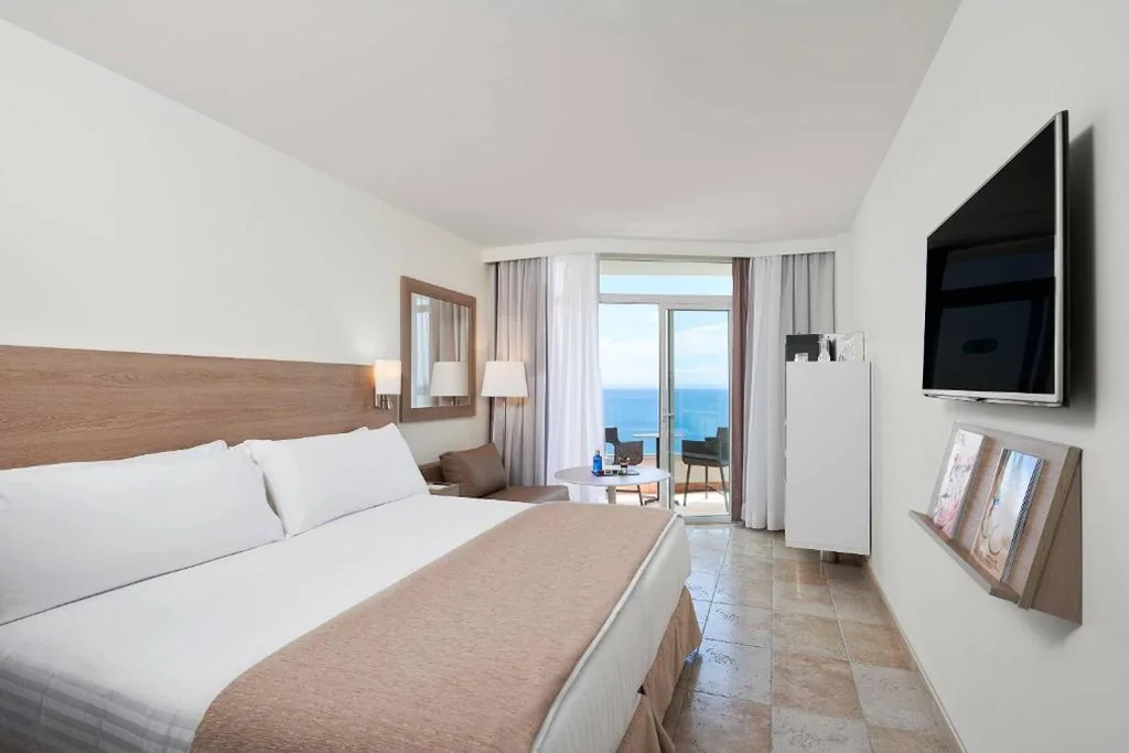 Meliaルーム（側面海側） — Meliá Calviá Beach
