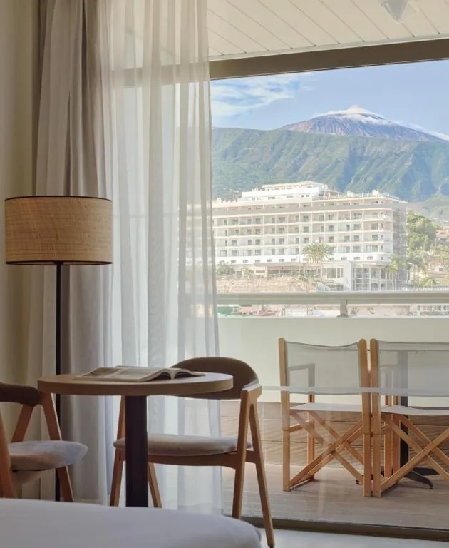 Tweepersoonskamer met uitzicht op de bergen - 2 bedden — Meliá Costa Atlantis Tenerife