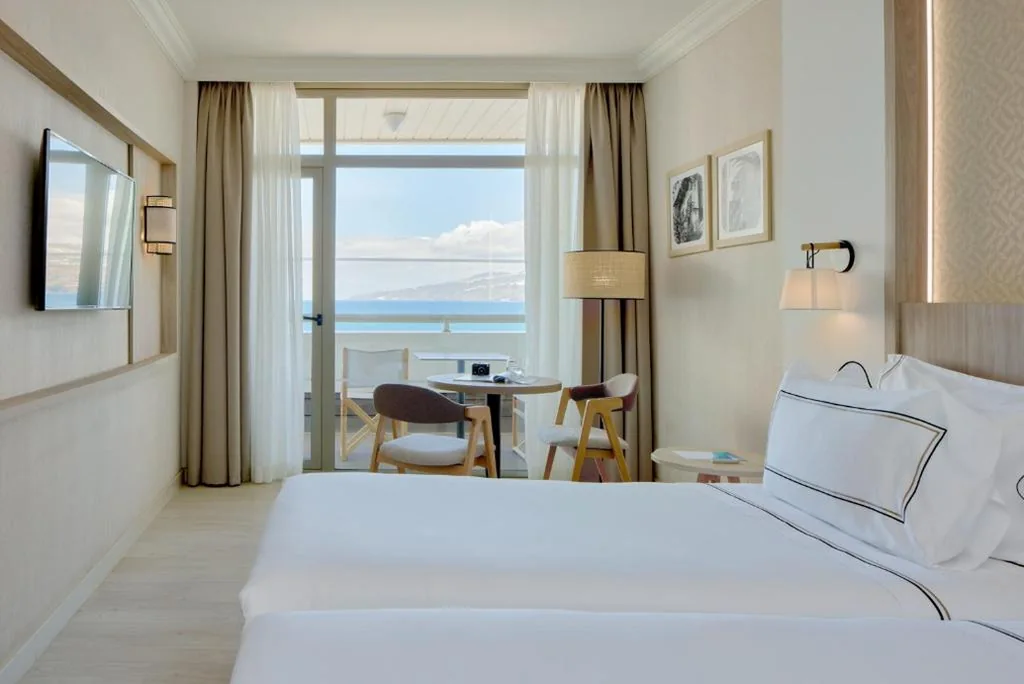 Superior familiekamer met frontaal uitzicht op zee — Meliá Costa Atlantis Tenerife