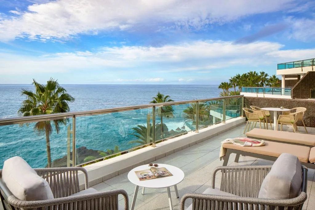 Premium Room with Frontal Sea Views and Glazed Terrace — Meliá La Palma