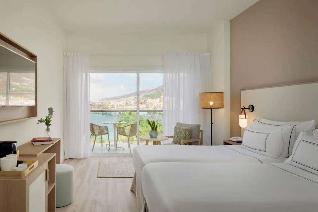 The Level Room with Frontal Sea View — Meliá La Palma