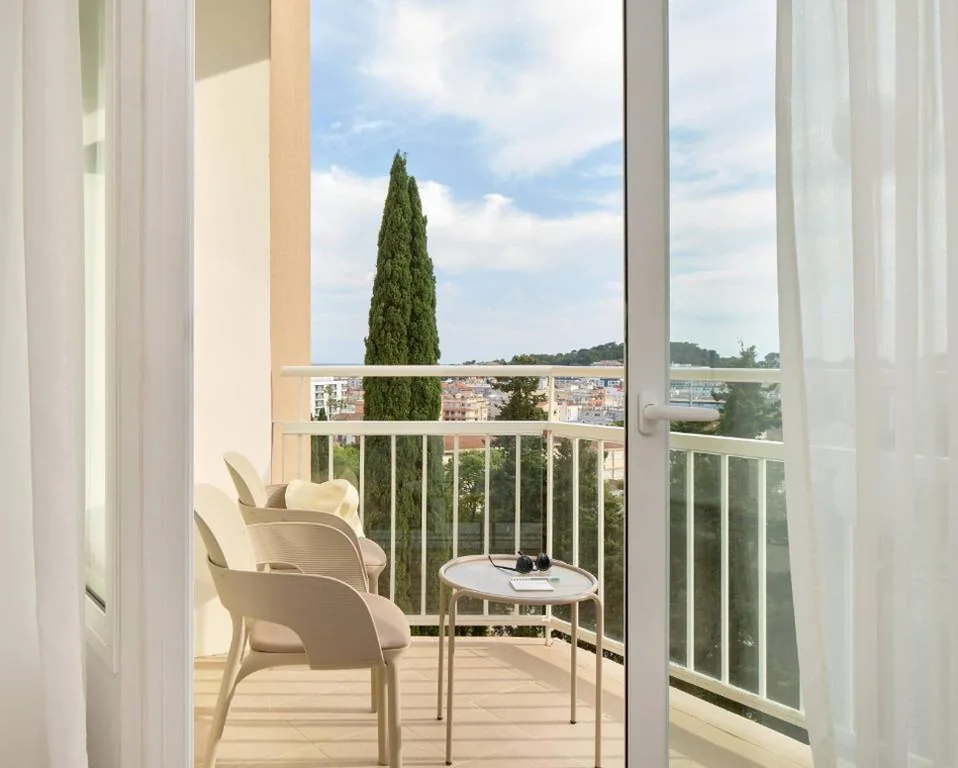 Camera Premium con vista sul giardino — Meliá Lloret de Mar