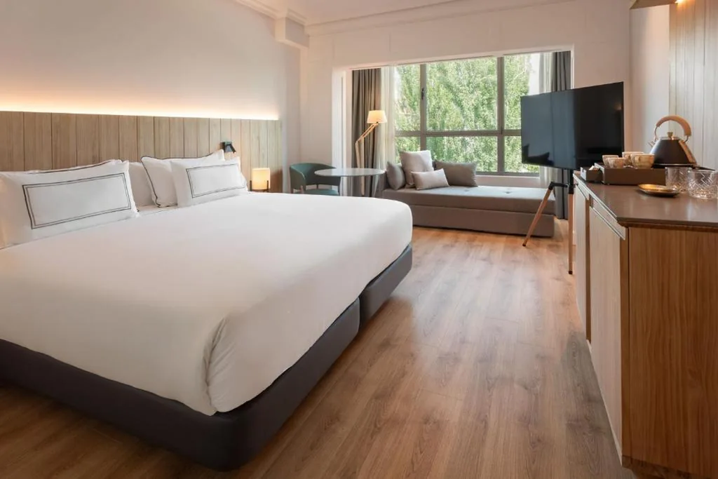 Camera Superior Doppia - 1 o 2 letti — Meliá Madrid Barajas