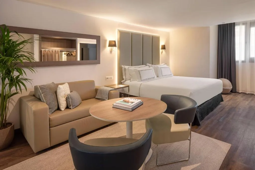 Grand-Premium-The-Level-Unterkunft mit Badewanne — Meliá Madrid Serrano