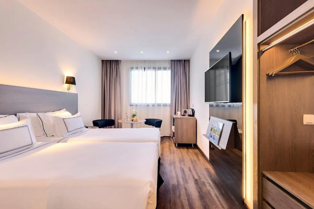 Premium-Verbindungszimmer — Meliá Madrid Serrano