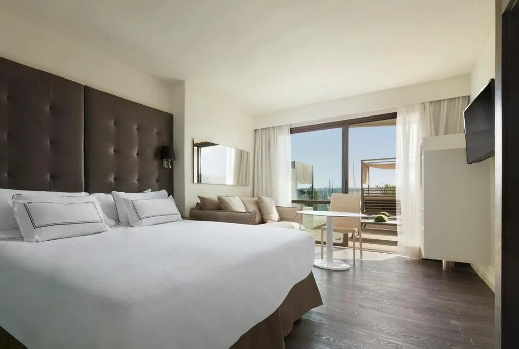 Camera The Level Premium con vista mare e solarium — Meliá Palma Marina