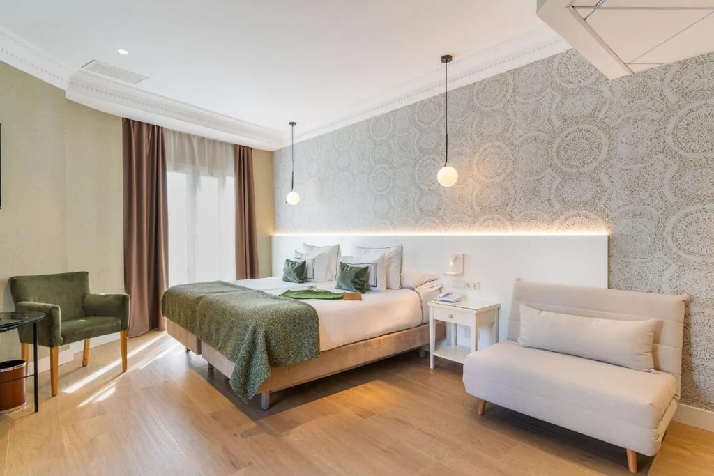 Grand Premium 广场景观客房 — Meliá Plaza Valencia