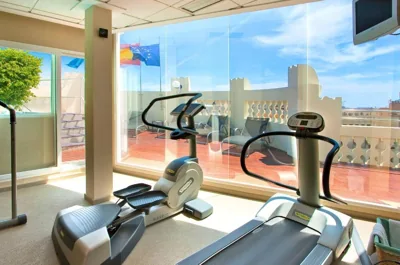 Meliá Plaza Valencia — 照片 3