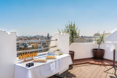Meliá Plaza Valencia — 照片 11