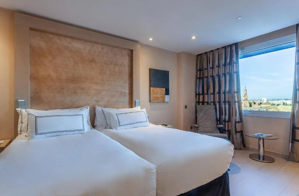 Meliá Double Room with Views - 2 Beds — Meliá Sevilla
