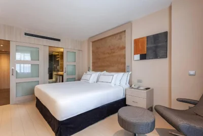 Meliá Sevilla — photo 2