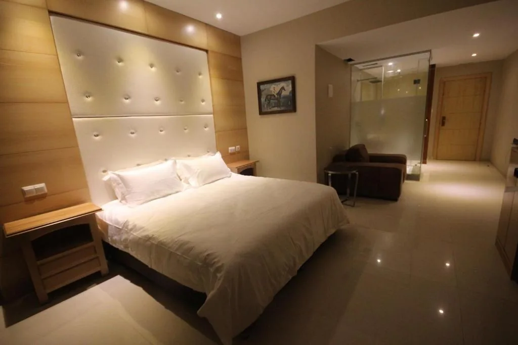 Quarto Duplo — Menoir Dorsett Madrid Leganés