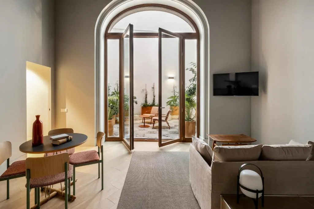 Suite Deluxe — Mercer Residences Sevilla