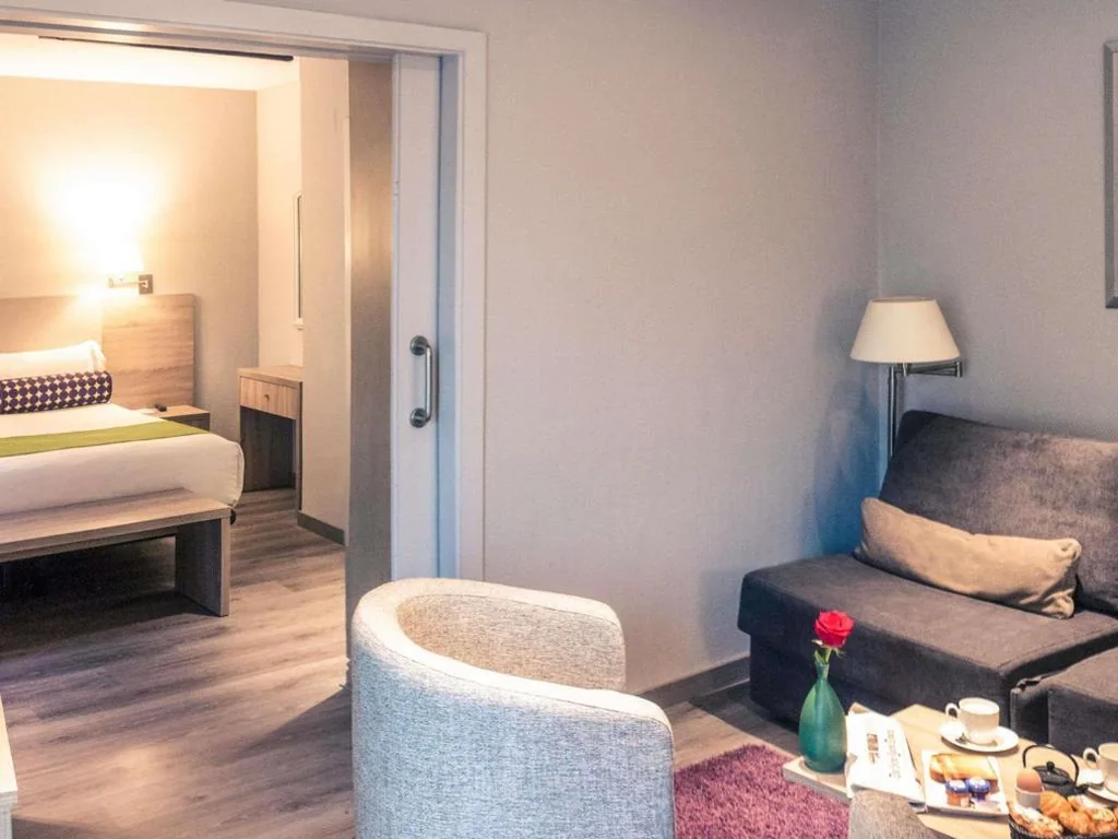 ジュニアスイート — Mercure Madrid Centro