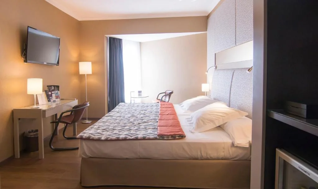 スタンダードツインルーム・マウンテンビュー — Mercure Monte Igueldo