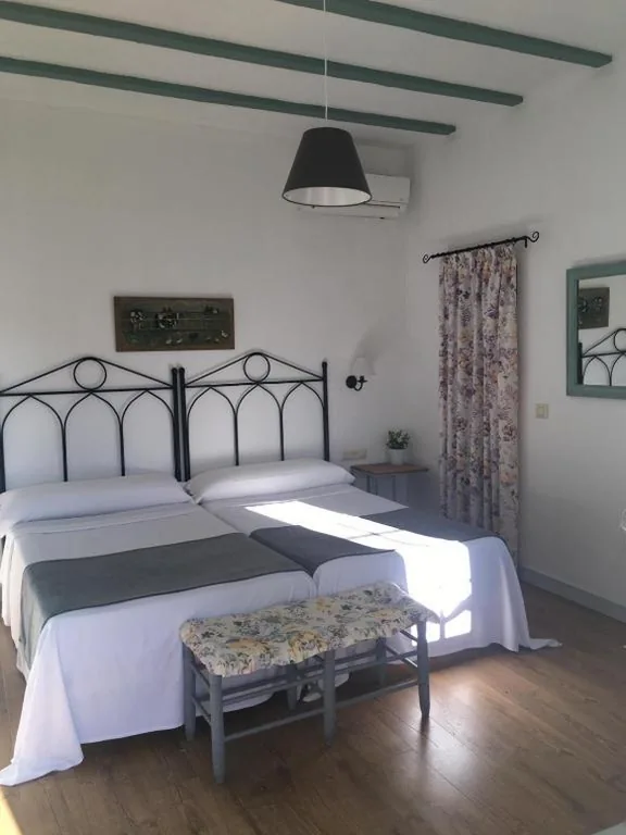 Bungalow (2 adultos) — Mesón de Sancho