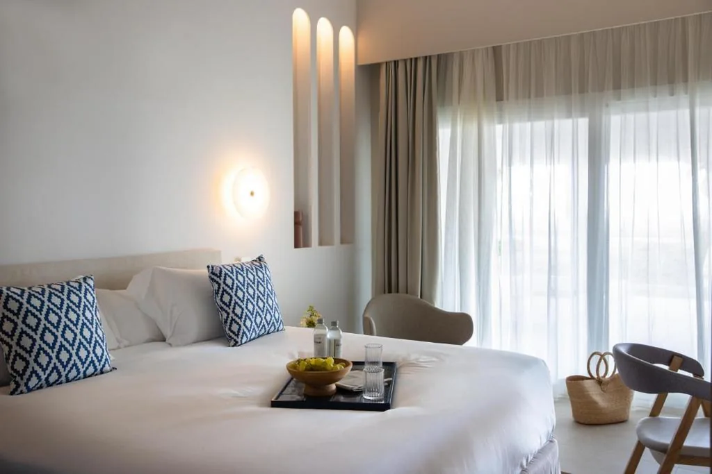 Suite Grand con piscina privata e giardino — METT Marbella Estepona