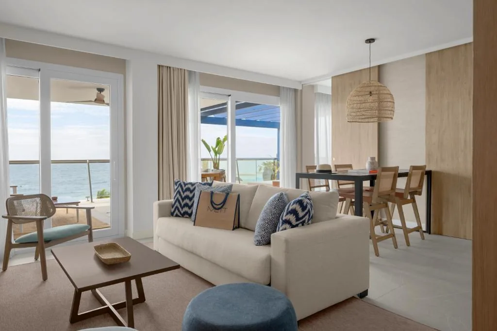 Suite Seascape con piscina privata — METT Marbella Estepona
