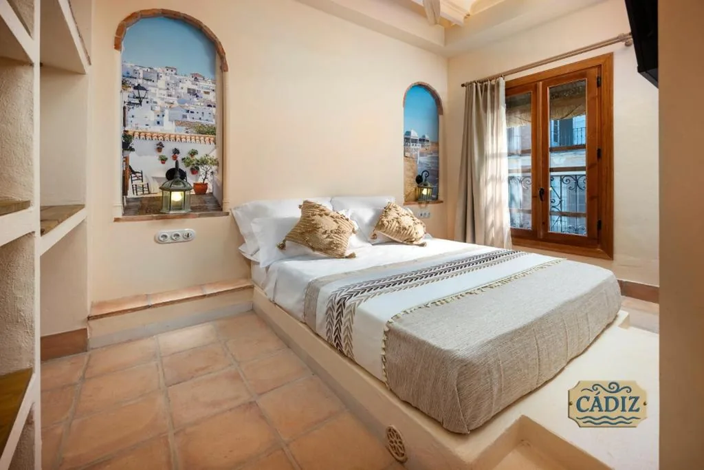 Typical Apartment Exterior Cadiz — Mi Andalusia Hotel Experience
