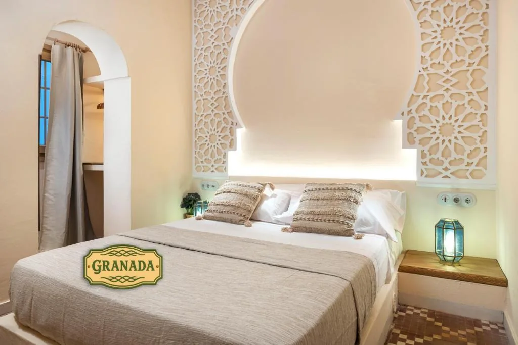 Typical Apartment Granada — Mi Andalusia Hotel Experience