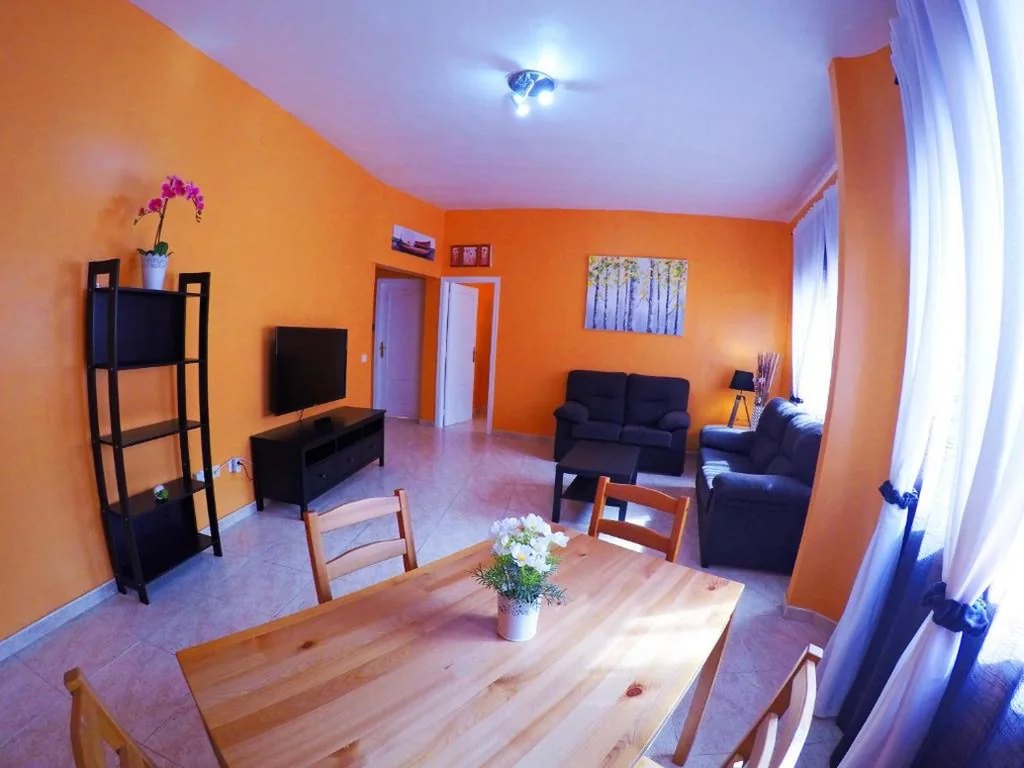 Haus mit 3 Schlafzimmern — Mi Tía holiday home with terrace