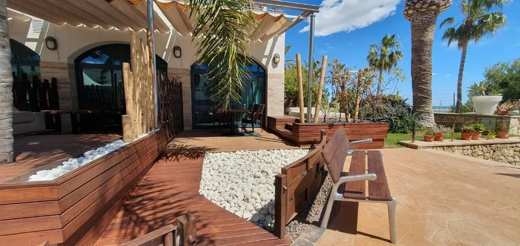 带露台、海景并可通往泳池的Deluxe客房——1张特大床 — Miami Mar - Boutique Hotel & Restaurante