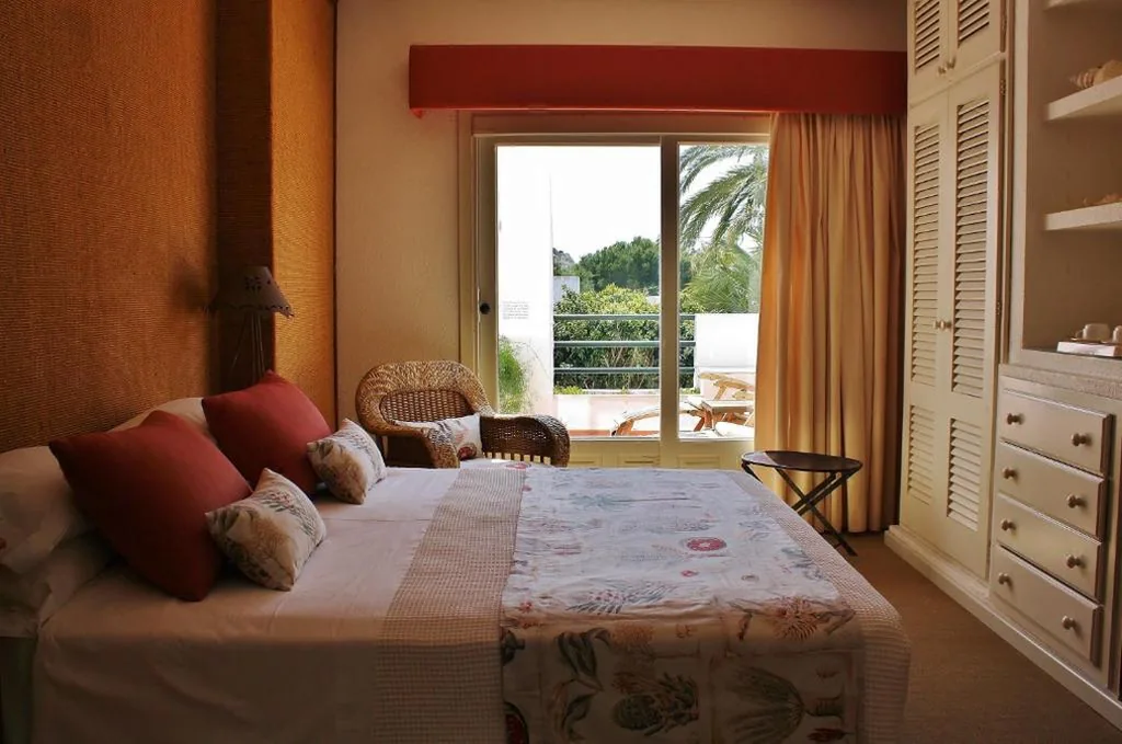 Camera matrimoniale con terrazza — miKasa Agua Amarga & SPA