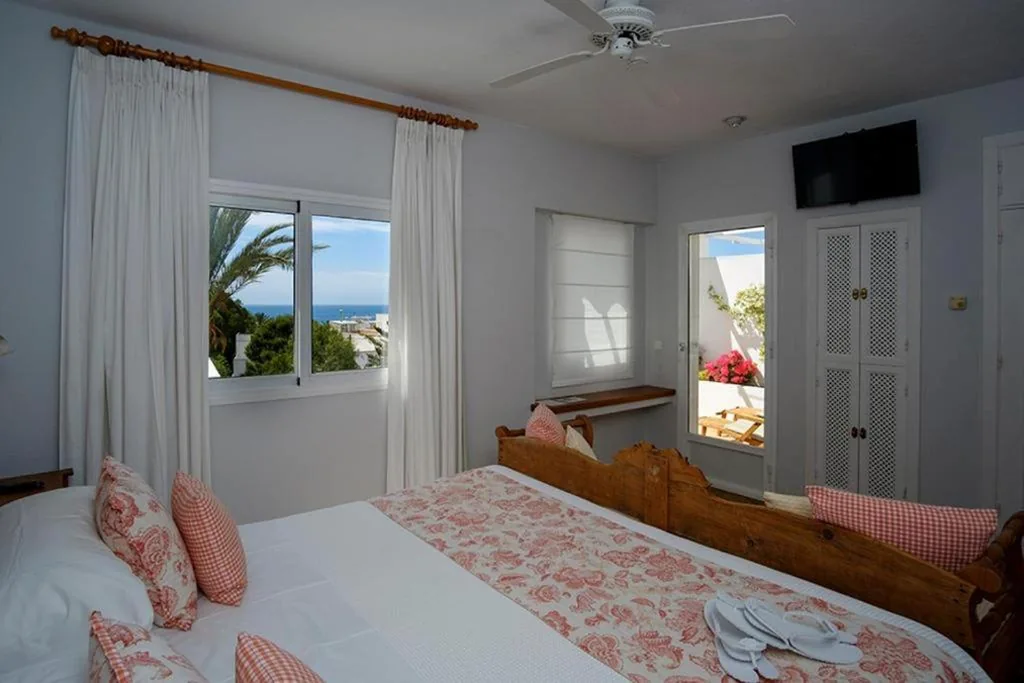 Camera matrimoniale con vista sul mare — miKasa Agua Amarga & SPA