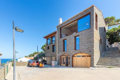 Milenial Immo Exclusive house with sea views Cadaqués — Foto 6