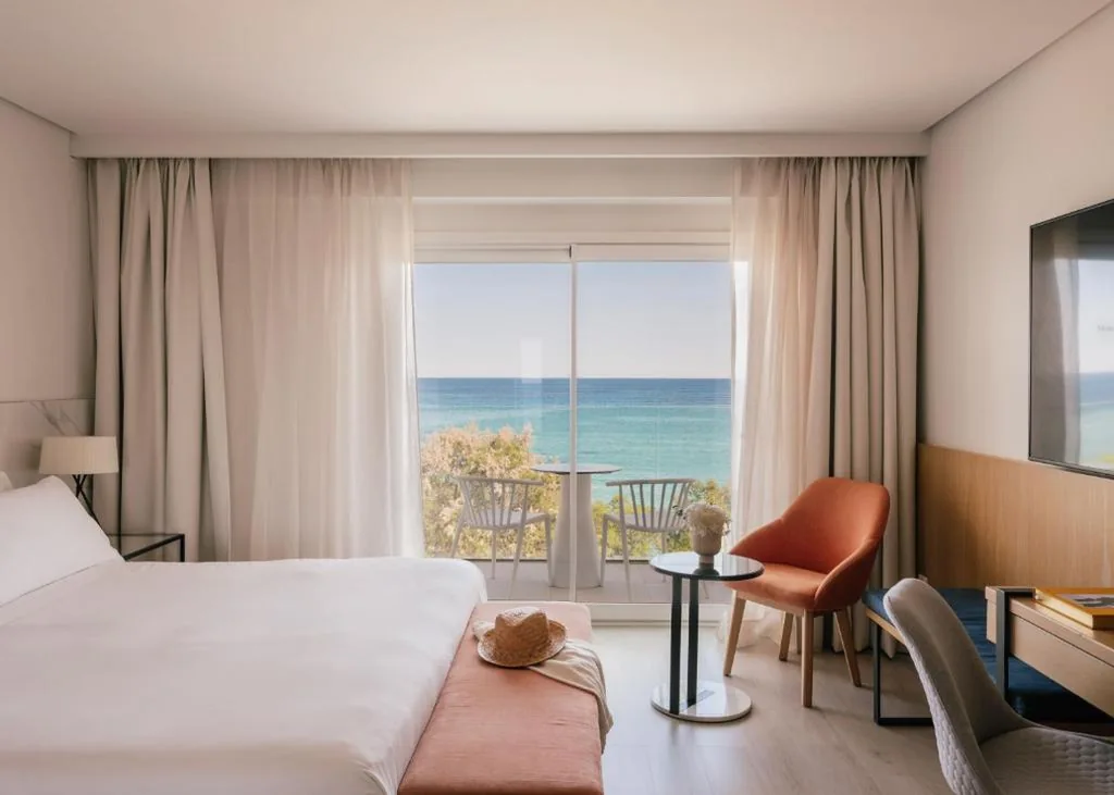 Deluxe Room Frontal Sea View — MiM Mallorca member of Meliá Collection
