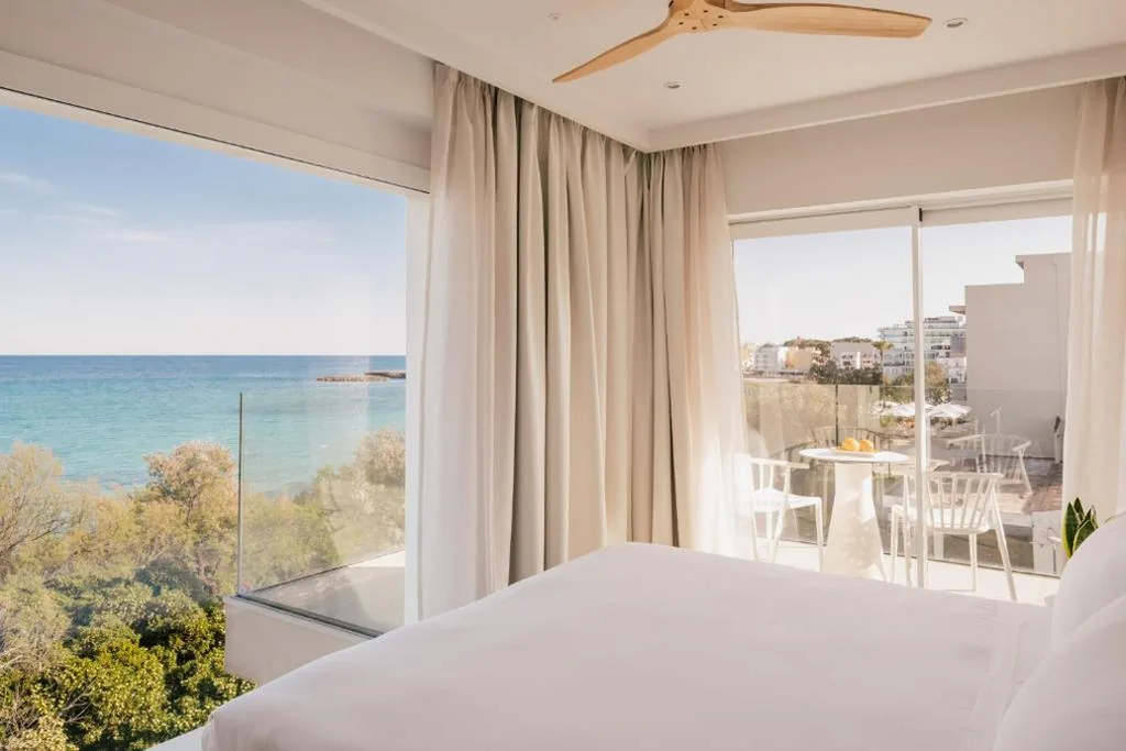 Habitación Superior con vistas frontales al mar — MiM Mallorca member of Meliá Collection