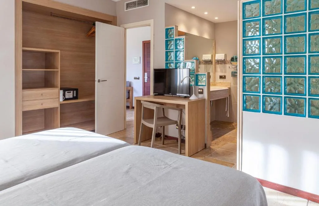 Suite Deluxe — Minura Cala Galdana & Apartamentos d'Aljandar