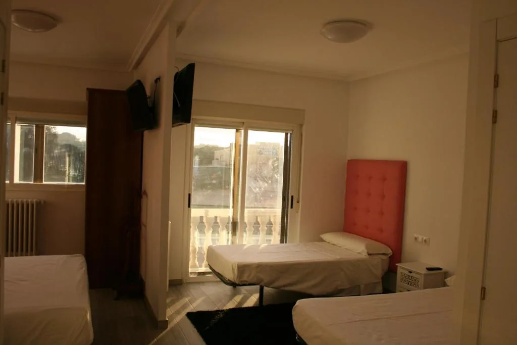 Camera Familiare — Mirador del Ermitage