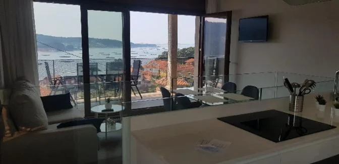 Deluxe Two-Bedroom Apartment with Sea View — Mirador Ría de Aldán Apartamentos