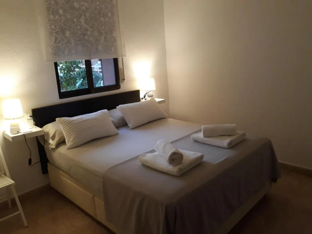Double Room — Miramar Habitaciones