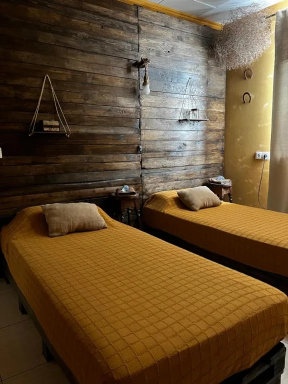 Habitación Doble con aseo compartido - 2 camas — Mírame Canarias