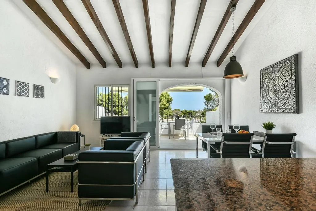 Villa con 2 camere da letto — Modern stylish bungalow in Moraira