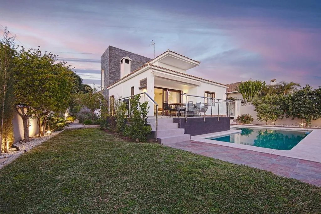 Villa — Modern Villa close to Costabella beach