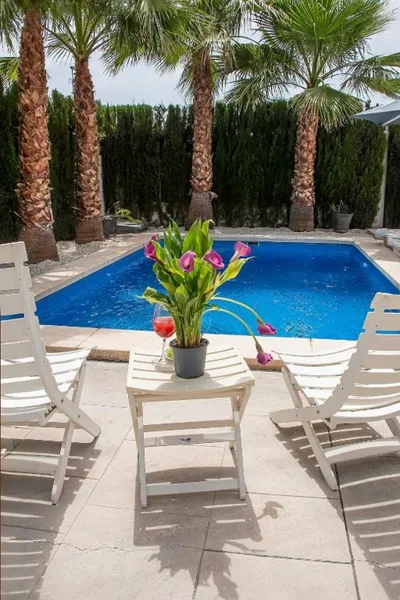 Modern villa with a private pool — foto 9