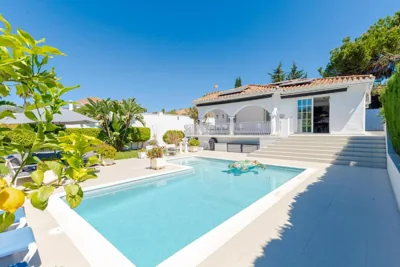Modern villa with Heated Pool & BBQ Next to the Beach — foto 3