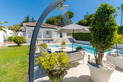 Modern villa with Heated Pool & BBQ Next to the Beach — foto 7